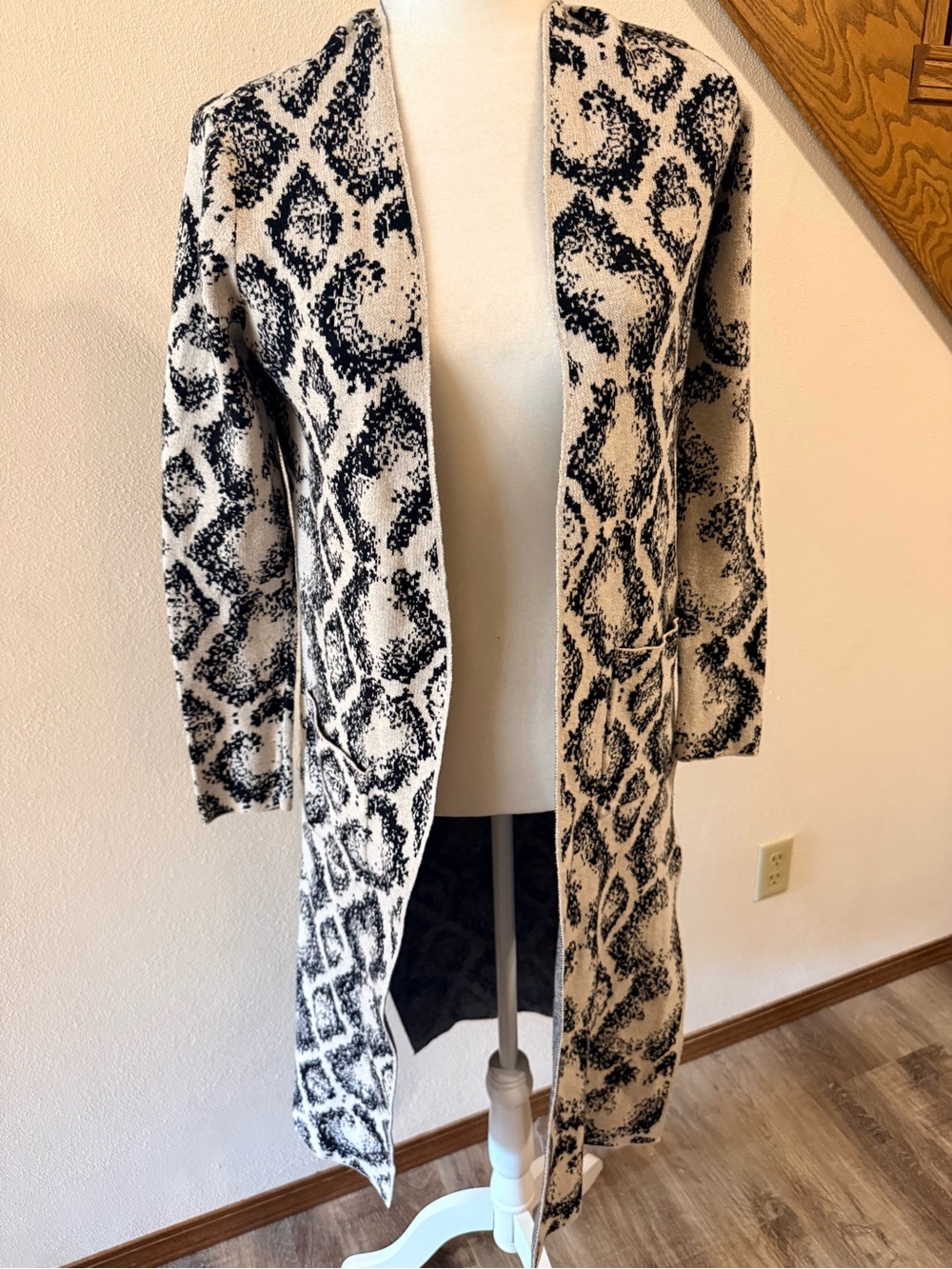 Medium  - Anthropologie "If It Were Me" black and beige snake print cardigan